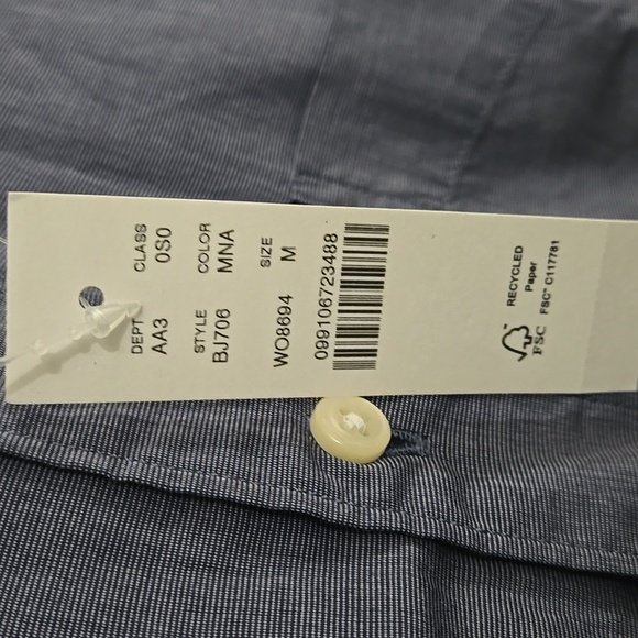 NWT J. Crew Button Down! Secret Wash! Size Medium ! - Picture 2 of 3